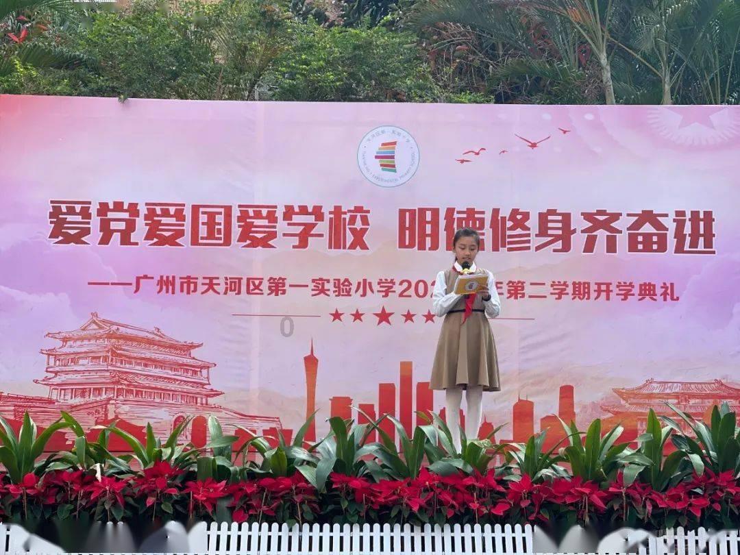 2000年,江苏女人在车库偶遇收养16岁孤儿,15年后被回报1530万